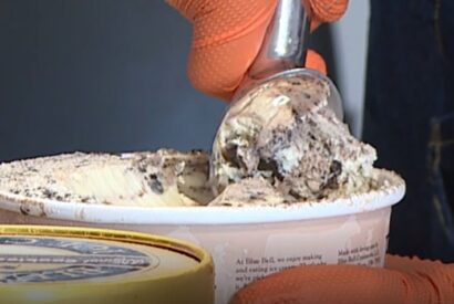 Thumbnail for Blue Bell honors first responders with free ice cream in Jackson