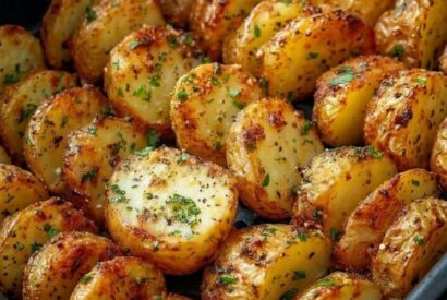 Thumbnail for The Best Easy Crispy Crunchy Parmesan Potatoes (Quick Dinner Side)